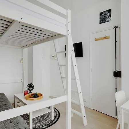 Modern Studio - 4p - Guy Moquet Apartment *