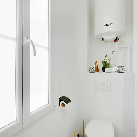 Modern Studio - 4p - Guy Moquet Paris