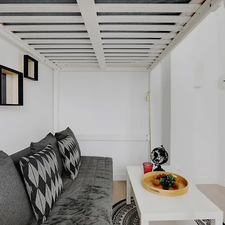 Modern Studio - 4p - Guy Moquet Apartment